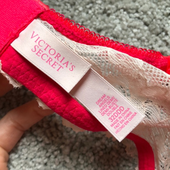 3 for 1 VS bras!! - Picture 5 of 8